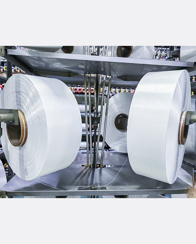 Koje su široke primjene potpuno vučene pređe u modi i industriji?